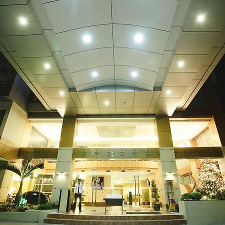 Big 8 Corporate Hotel Tagum Kültér fotó