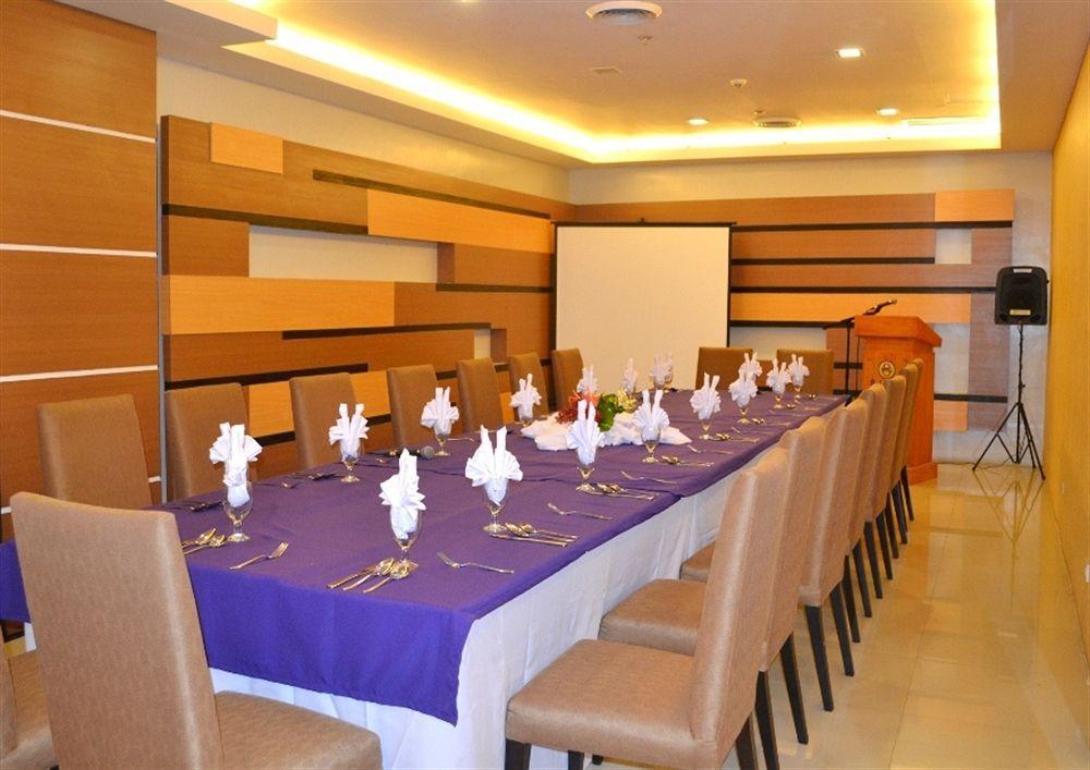 Big 8 Corporate Hotel Tagum Kültér fotó