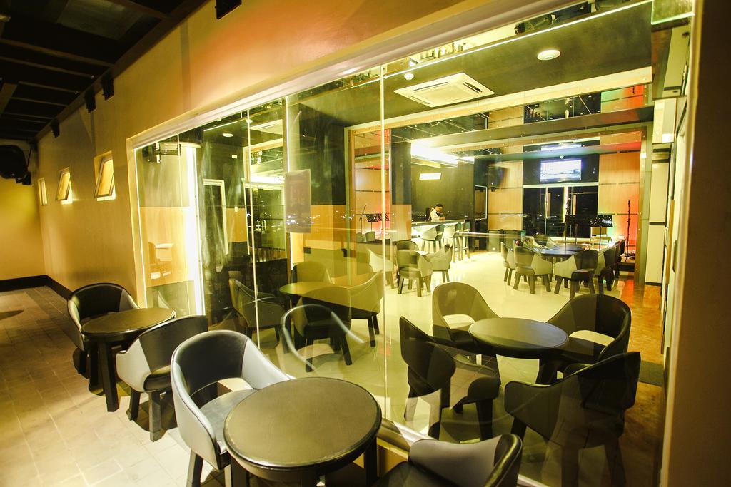 Big 8 Corporate Hotel Tagum Kültér fotó