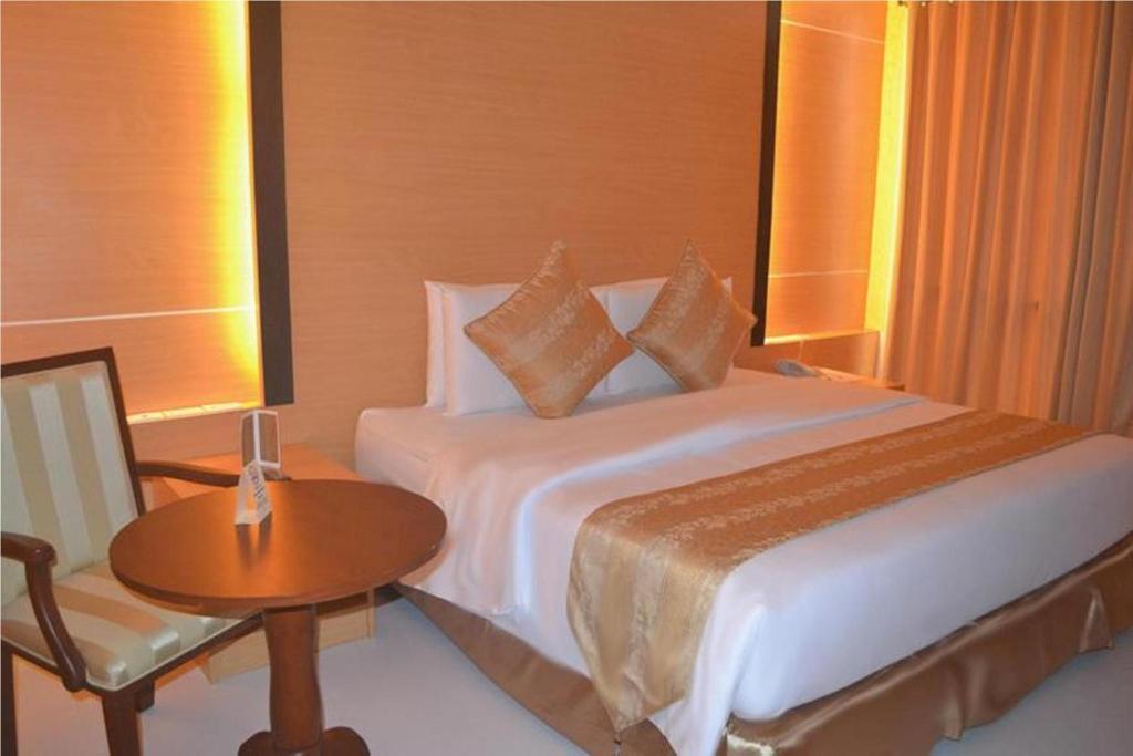 Big 8 Corporate Hotel Tagum Kültér fotó