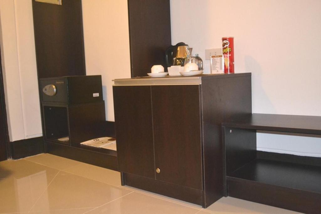 Big 8 Corporate Hotel Tagum Kültér fotó