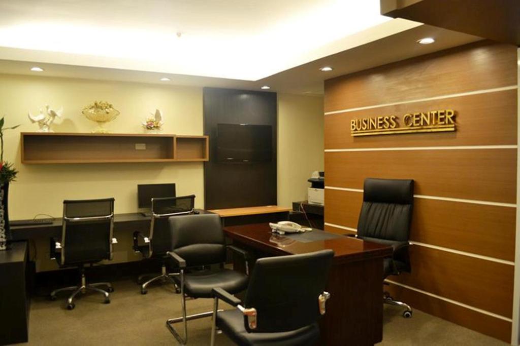 Big 8 Corporate Hotel Tagum Kültér fotó