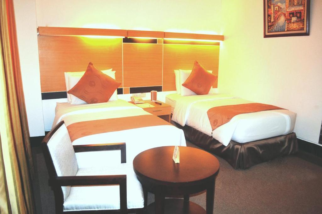 Big 8 Corporate Hotel Tagum Szoba fotó