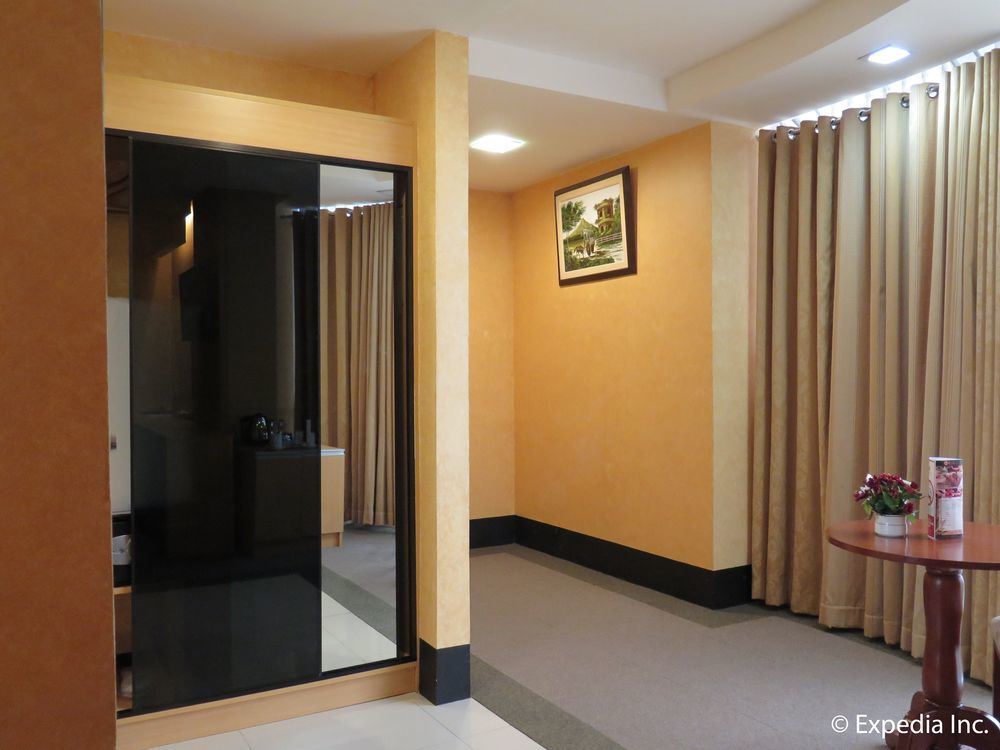 Big 8 Corporate Hotel Tagum Kültér fotó