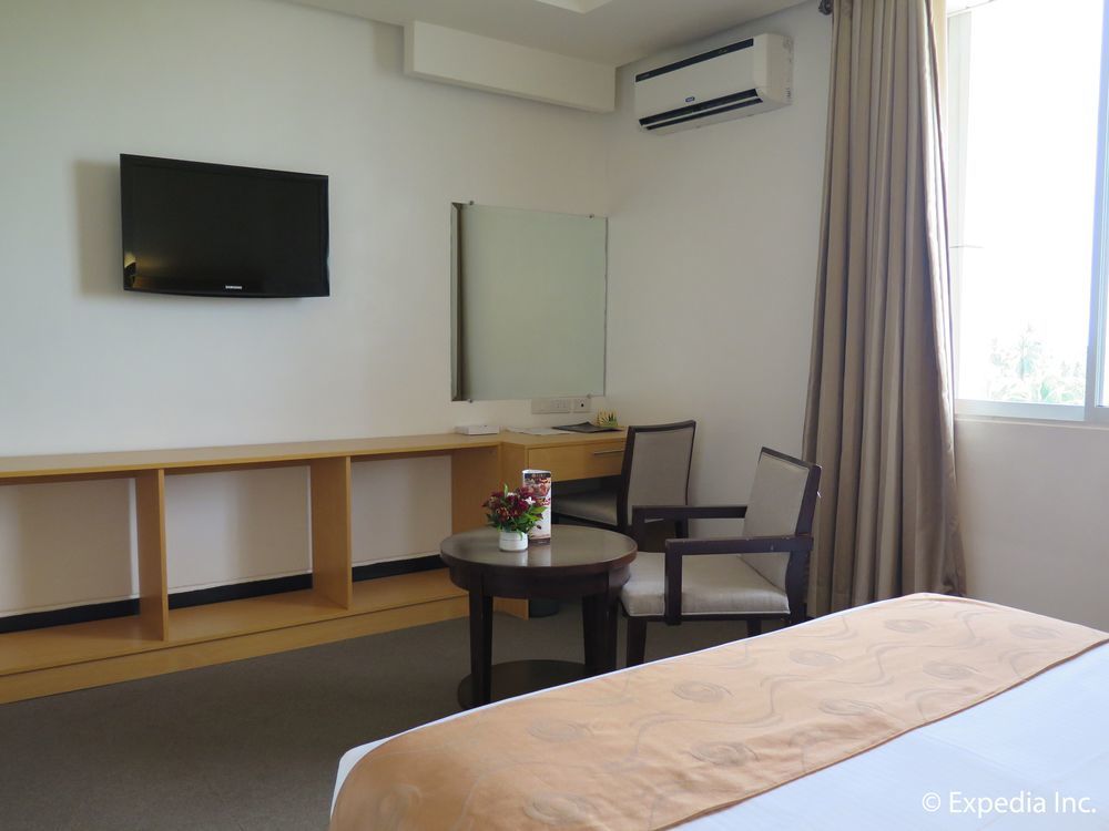 Big 8 Corporate Hotel Tagum Kültér fotó