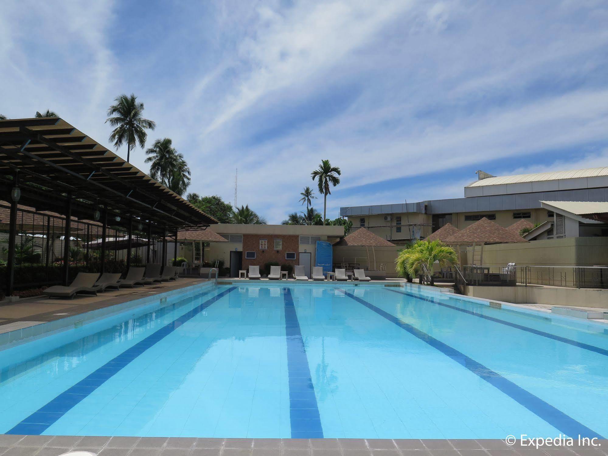 Big 8 Corporate Hotel Tagum Kültér fotó