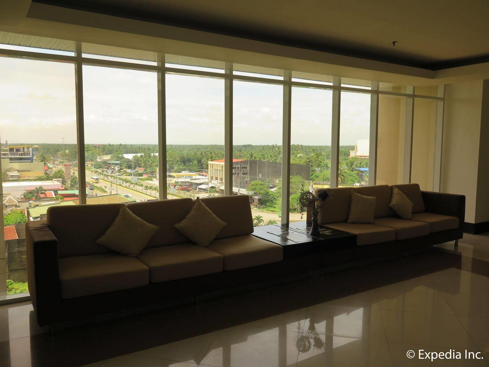 Big 8 Corporate Hotel Tagum Kültér fotó